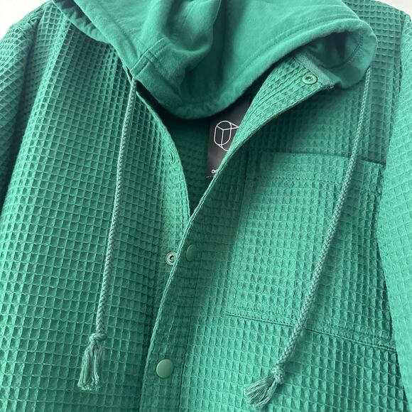 Original use green button down - Picture 1 of 7